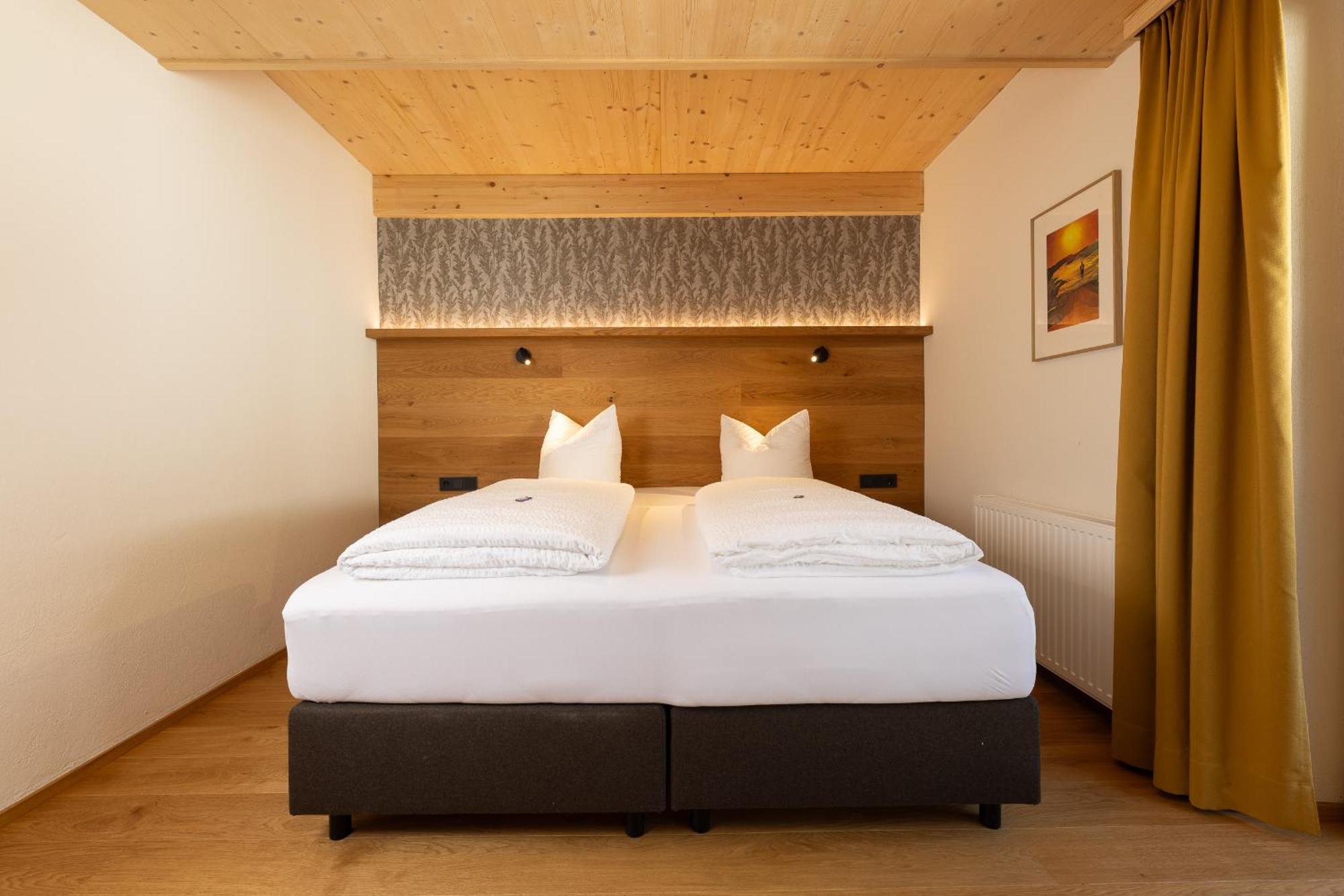 Pension Gulla - Ferienhaus Appartements B&B Neustift im Stubaital Exterior photo